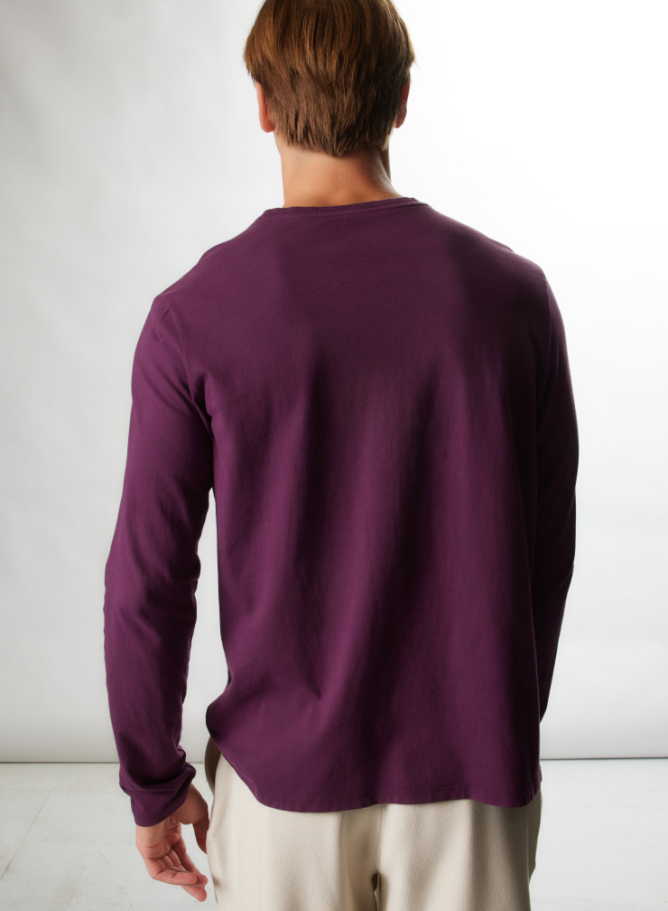 T-Shirt aus handgefärbter organischer Baumwolle / recycelter Baumwolle
