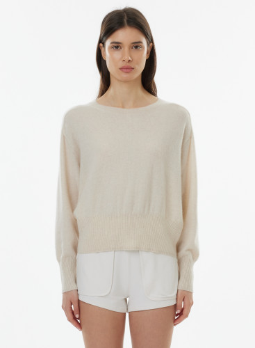 Round neck long sleeves sweater in Cashmere