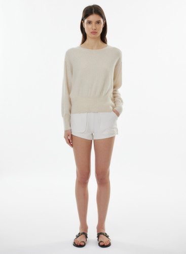 Round neck long sleeves sweater in Cashmere