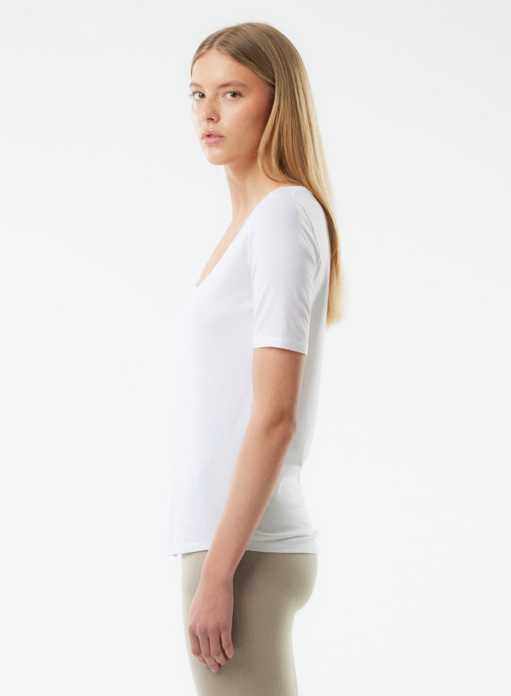 T-Shirt mit U-Ausschnitt und kurzen Ärmeln aus Lyocell / Bio-Baumwolle