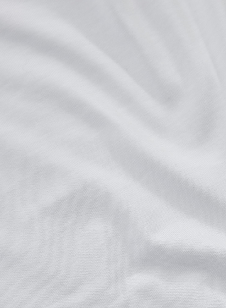 T-Shirt mit U-Ausschnitt und kurzen Ärmeln aus Lyocell / Bio-Baumwolle