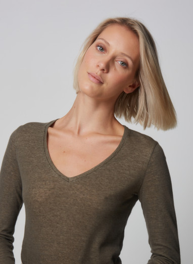 Cotton / Cashmere long Sleeve V-Neck T-Shirt
